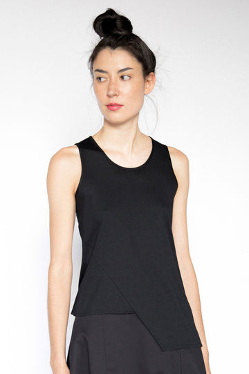 Ladies' black sleeveless tank top 